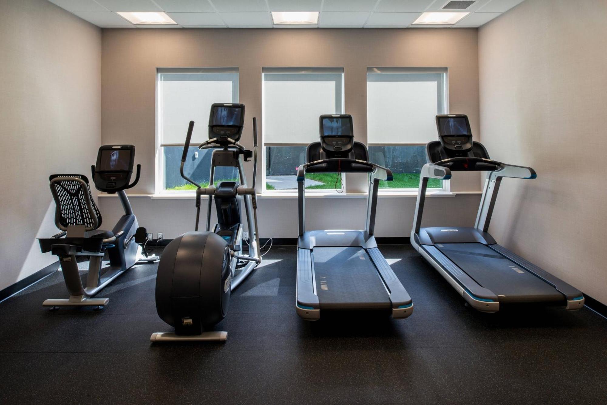 Towneplace Suites By Marriott Saskatoon Buitenkant foto