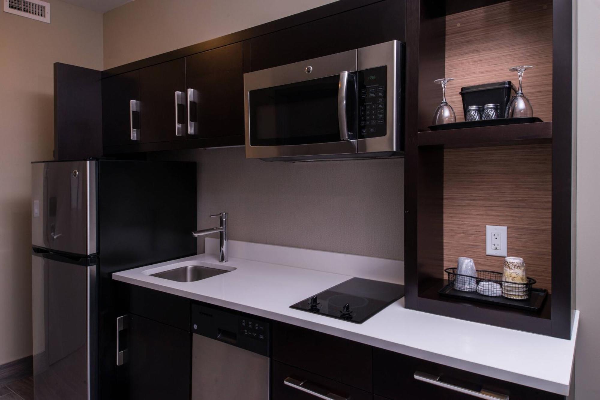 Towneplace Suites By Marriott Saskatoon Buitenkant foto