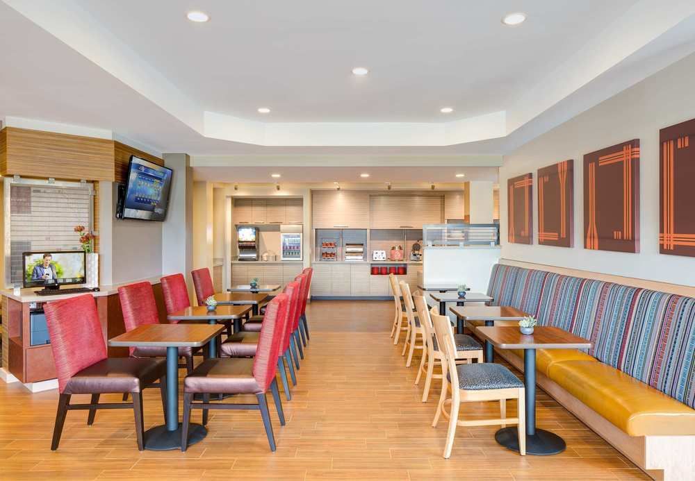 Towneplace Suites By Marriott Saskatoon Buitenkant foto